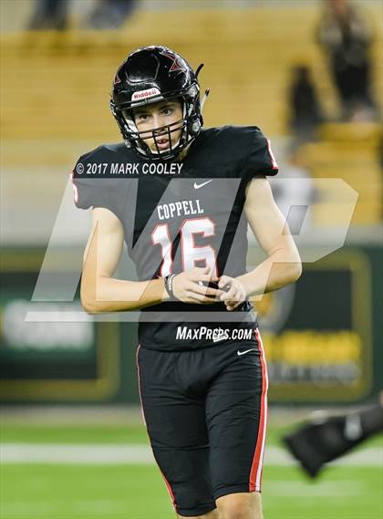 Thumbnail 3 in Coppell vs. Cedar Ridge (UIL 6A D1 Regional Playoff) photogallery.