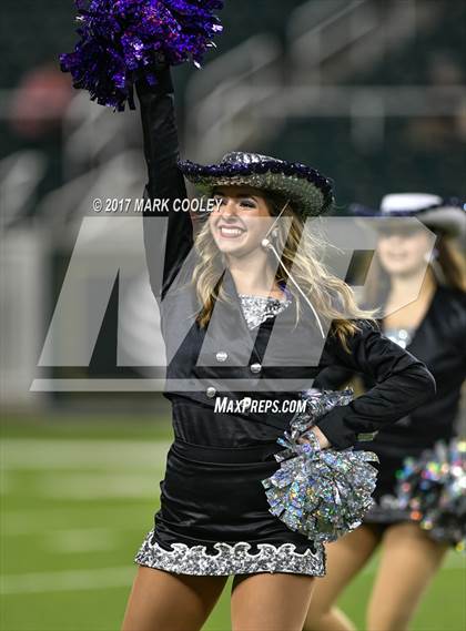 Thumbnail 1 in Coppell vs. Cedar Ridge (UIL 6A D1 Regional Playoff) photogallery.