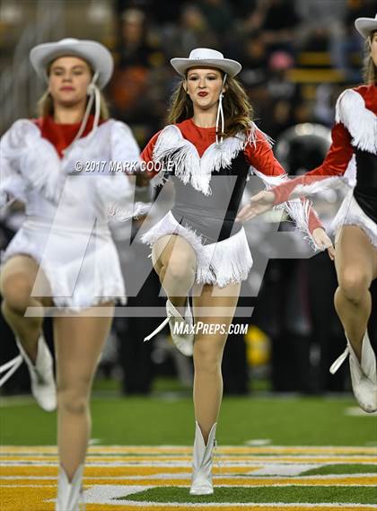 Thumbnail 2 in Coppell vs. Cedar Ridge (UIL 6A D1 Regional Playoff) photogallery.