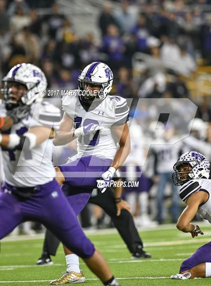 Thumbnail 2 in Coppell vs. Cedar Ridge (UIL 6A D1 Regional Playoff) photogallery.