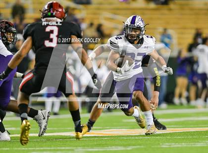 Thumbnail 1 in Coppell vs. Cedar Ridge (UIL 6A D1 Regional Playoff) photogallery.