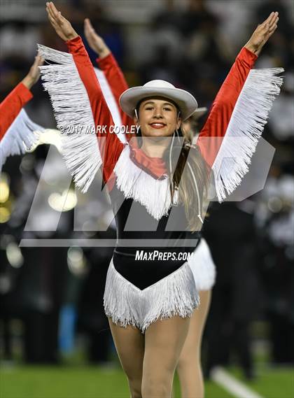 Thumbnail 2 in Coppell vs. Cedar Ridge (UIL 6A D1 Regional Playoff) photogallery.