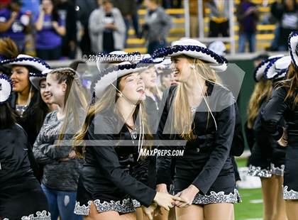 Thumbnail 3 in Coppell vs. Cedar Ridge (UIL 6A D1 Regional Playoff) photogallery.