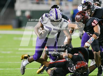 Thumbnail 2 in Coppell vs. Cedar Ridge (UIL 6A D1 Regional Playoff) photogallery.