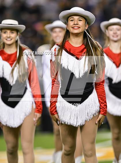 Thumbnail 1 in Coppell vs. Cedar Ridge (UIL 6A D1 Regional Playoff) photogallery.