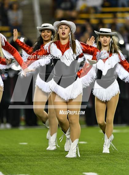 Thumbnail 1 in Coppell vs. Cedar Ridge (UIL 6A D1 Regional Playoff) photogallery.