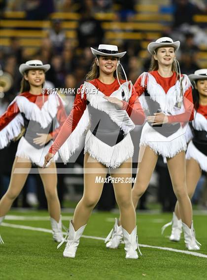 Thumbnail 2 in Coppell vs. Cedar Ridge (UIL 6A D1 Regional Playoff) photogallery.