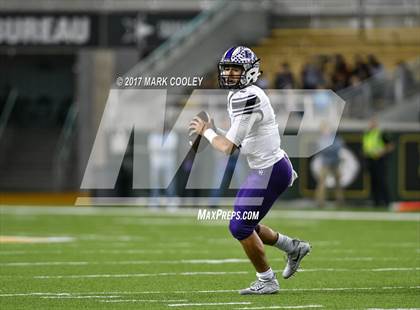 Thumbnail 2 in Coppell vs. Cedar Ridge (UIL 6A D1 Regional Playoff) photogallery.