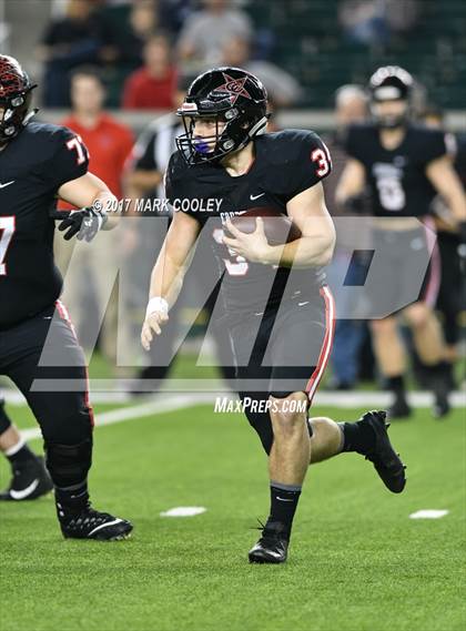 Thumbnail 1 in Coppell vs. Cedar Ridge (UIL 6A D1 Regional Playoff) photogallery.