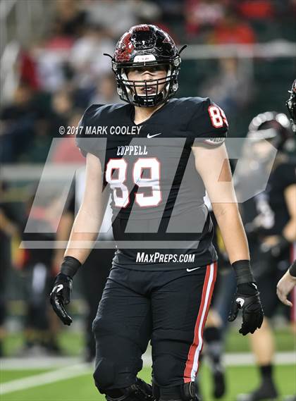 Thumbnail 3 in Coppell vs. Cedar Ridge (UIL 6A D1 Regional Playoff) photogallery.