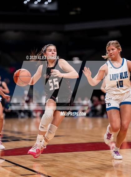 Thumbnail 1 in Farwell vs. Martins Mill (UIL 2A Basketball Division II Final) photogallery.