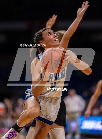 Thumbnail 1 in Farwell vs. Martins Mill (UIL 2A Basketball Division II Final) photogallery.