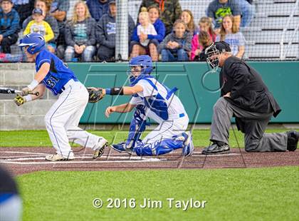 Thumbnail 2 in Brock vs Peaster (UIL 3A Regional Quarterfinal) photogallery.