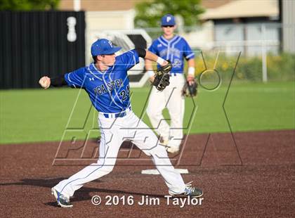 Thumbnail 1 in Brock vs Peaster (UIL 3A Regional Quarterfinal) photogallery.