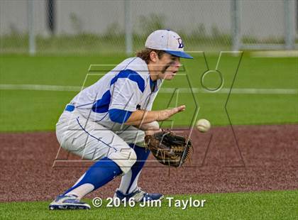 Thumbnail 2 in Brock vs Peaster (UIL 3A Regional Quarterfinal) photogallery.