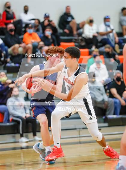 Thumbnail 2 in Sarasota vs Bradenton Christian (Sarasota JV Classic) photogallery.