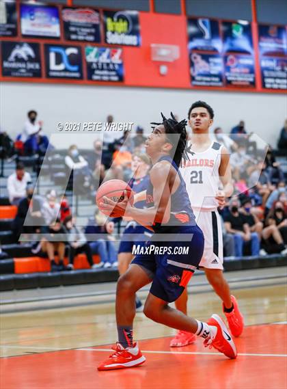 Thumbnail 3 in Sarasota vs Bradenton Christian (Sarasota JV Classic) photogallery.