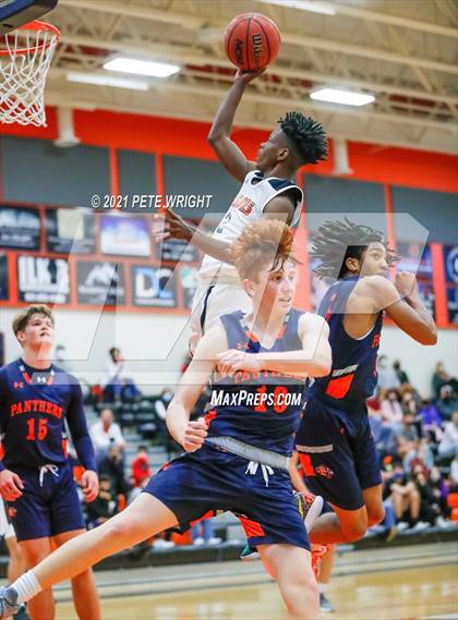 Thumbnail 2 in Sarasota vs Bradenton Christian (Sarasota JV Classic) photogallery.