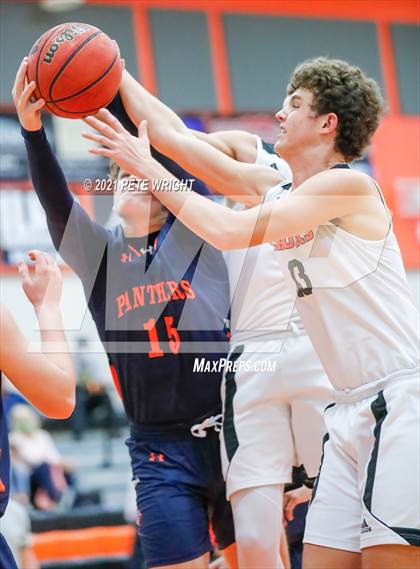 Thumbnail 1 in Sarasota vs Bradenton Christian (Sarasota JV Classic) photogallery.
