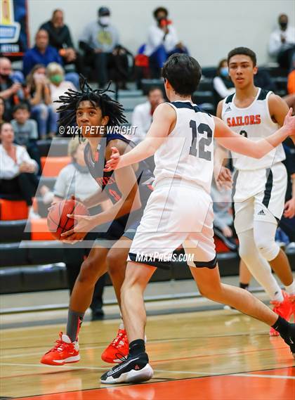 Thumbnail 3 in Sarasota vs Bradenton Christian (Sarasota JV Classic) photogallery.
