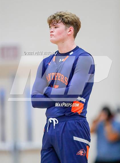 Thumbnail 1 in Sarasota vs Bradenton Christian (Sarasota JV Classic) photogallery.