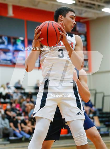 Thumbnail 2 in Sarasota vs Bradenton Christian (Sarasota JV Classic) photogallery.