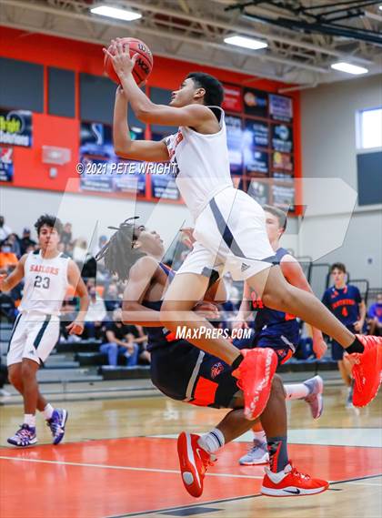 Thumbnail 2 in Sarasota vs Bradenton Christian (Sarasota JV Classic) photogallery.