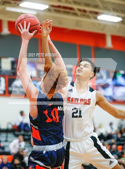 Thumbnail 1 in Sarasota vs Bradenton Christian (Sarasota JV Classic) photogallery.