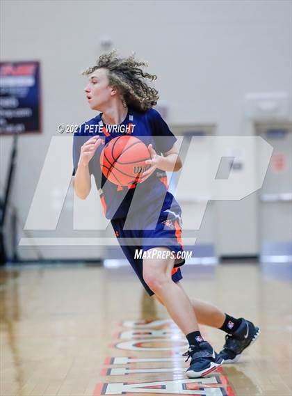 Thumbnail 2 in Sarasota vs Bradenton Christian (Sarasota JV Classic) photogallery.
