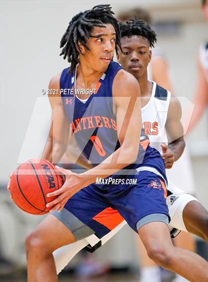 Thumbnail 2 in Sarasota vs Bradenton Christian (Sarasota JV Classic) photogallery.