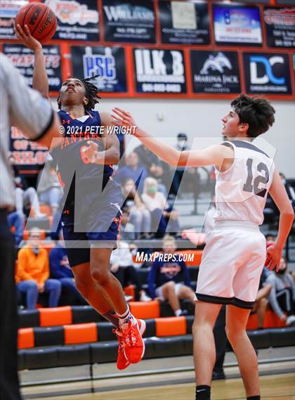Thumbnail 1 in Sarasota vs Bradenton Christian (Sarasota JV Classic) photogallery.
