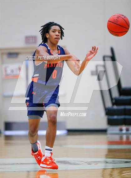 Thumbnail 3 in Sarasota vs Bradenton Christian (Sarasota JV Classic) photogallery.
