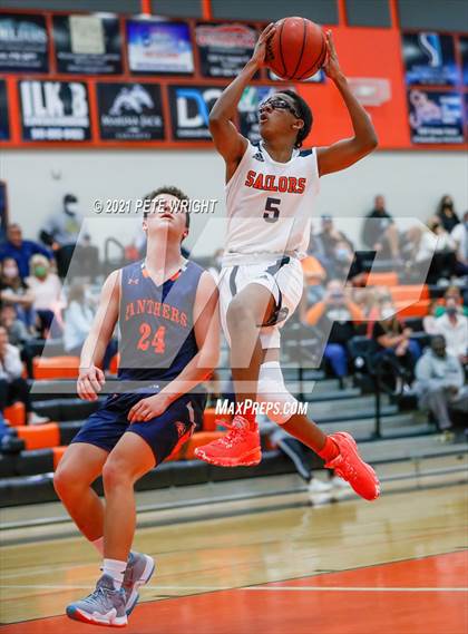 Thumbnail 3 in Sarasota vs Bradenton Christian (Sarasota JV Classic) photogallery.