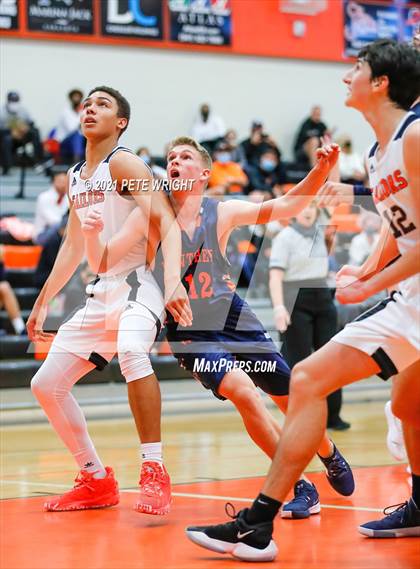 Thumbnail 3 in Sarasota vs Bradenton Christian (Sarasota JV Classic) photogallery.
