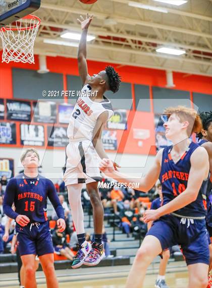 Thumbnail 3 in Sarasota vs Bradenton Christian (Sarasota JV Classic) photogallery.