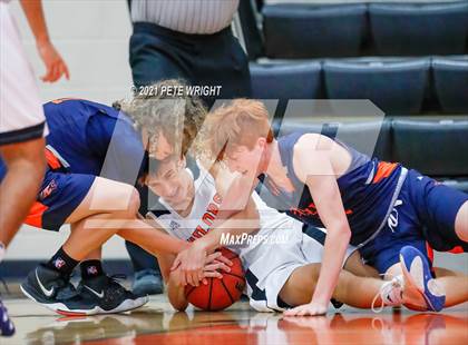 Thumbnail 3 in Sarasota vs Bradenton Christian (Sarasota JV Classic) photogallery.