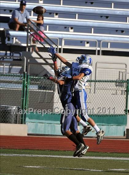 Thumbnail 2 in El Monte @ Gabrielino photogallery.