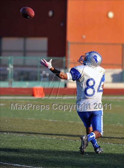 Thumbnail 1 in El Monte @ Gabrielino photogallery.