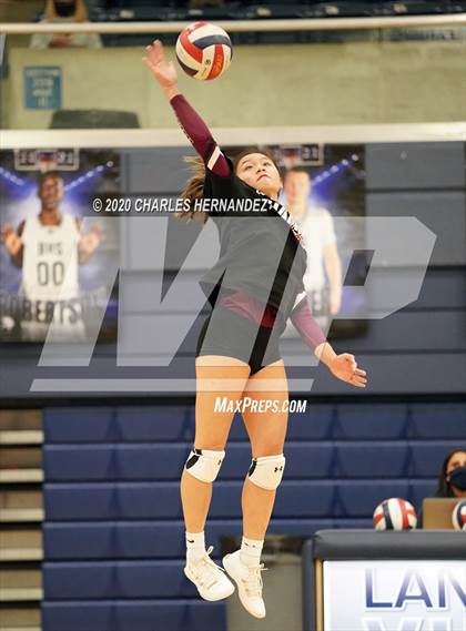 Thumbnail 1 in The Woodlands vs Wylie (UIL 6A Regional Semifinal) photogallery.