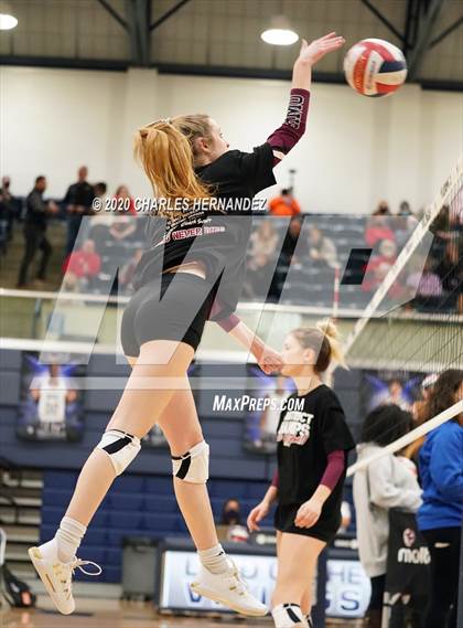Thumbnail 2 in The Woodlands vs Wylie (UIL 6A Regional Semifinal) photogallery.