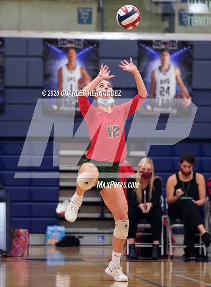 Thumbnail 3 in The Woodlands vs Wylie (UIL 6A Regional Semifinal) photogallery.