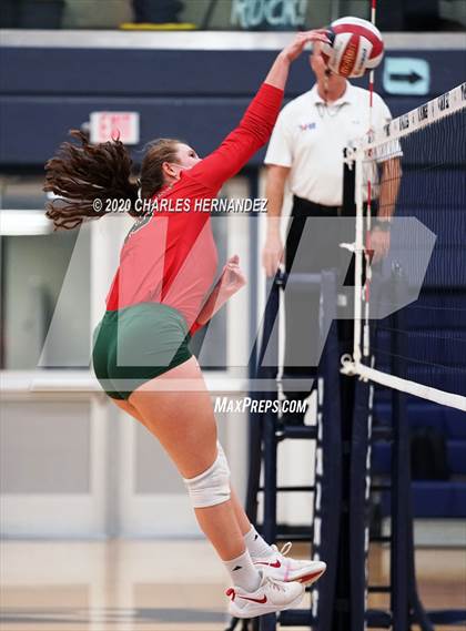 Thumbnail 2 in The Woodlands vs Wylie (UIL 6A Regional Semifinal) photogallery.