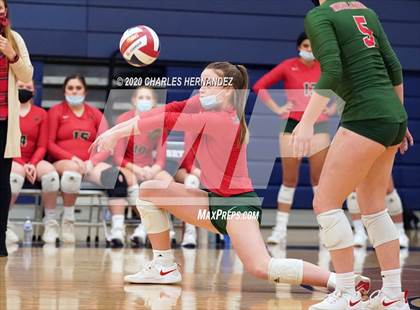 Thumbnail 2 in The Woodlands vs Wylie (UIL 6A Regional Semifinal) photogallery.