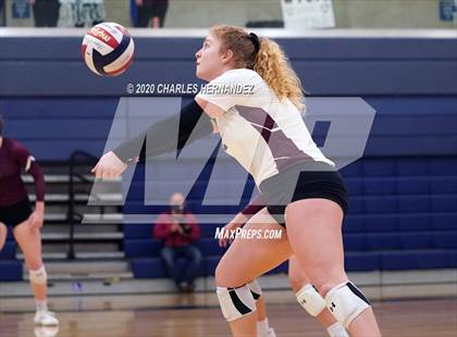 Thumbnail 3 in The Woodlands vs Wylie (UIL 6A Regional Semifinal) photogallery.