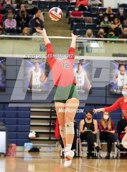 Thumbnail 2 in The Woodlands vs Wylie (UIL 6A Regional Semifinal) photogallery.