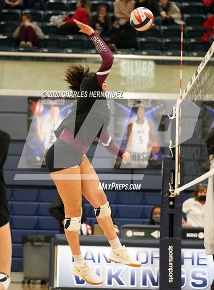 Thumbnail 1 in The Woodlands vs Wylie (UIL 6A Regional Semifinal) photogallery.