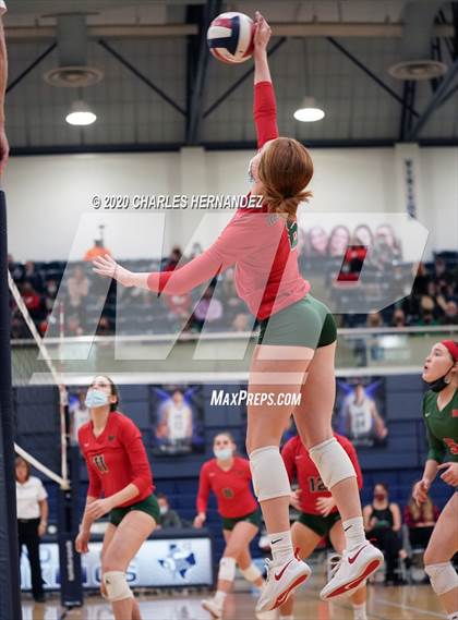 Thumbnail 2 in The Woodlands vs Wylie (UIL 6A Regional Semifinal) photogallery.