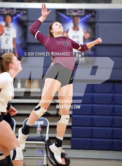 Thumbnail 2 in The Woodlands vs Wylie (UIL 6A Regional Semifinal) photogallery.