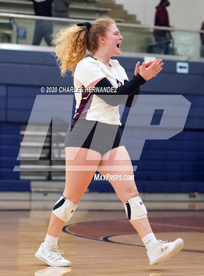 Thumbnail 3 in The Woodlands vs Wylie (UIL 6A Regional Semifinal) photogallery.