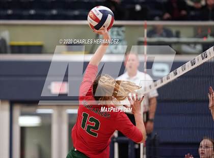 Thumbnail 3 in The Woodlands vs Wylie (UIL 6A Regional Semifinal) photogallery.